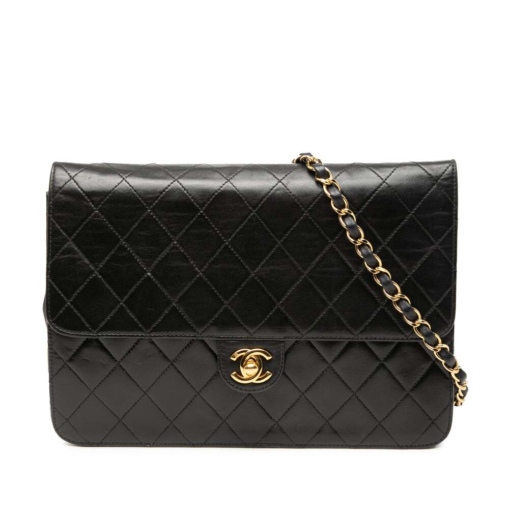 Chanel Vintage Clutch With Chain #327405C37B